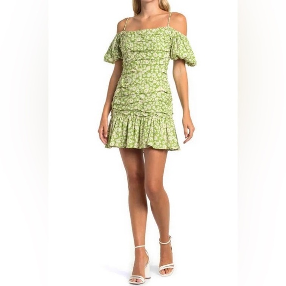 ASTR puff sleeve ruched floral mini print dress 30249 - Picture 2 of 9